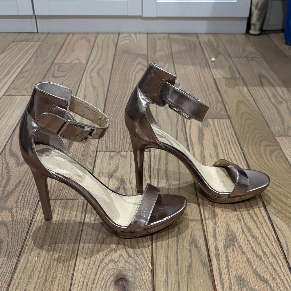 Calvin Klein Elegant Metallic Sandals